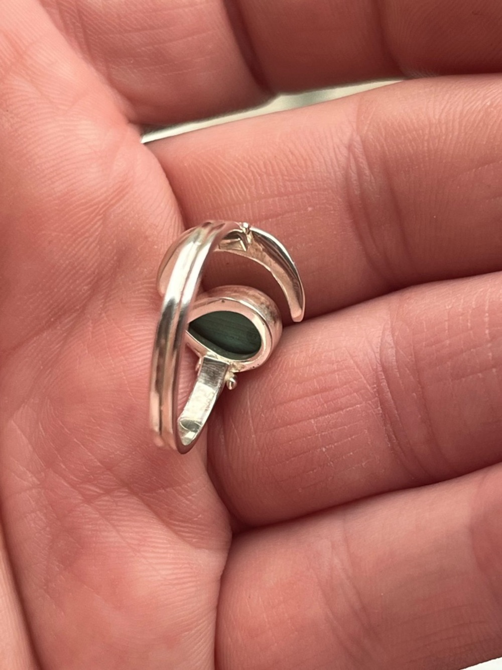 Malachite Sterling Silver Ring - Picture 4 of 5
